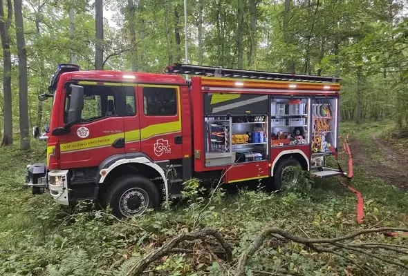 Leśne manewry strażaków z powiatu chełmińskiego — sprawdzian gotowości na wypadek pożarów kompleksów leśnych