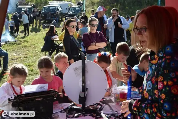II Historyczny Piknik w Wichorzu – biblioteka z Cepna zachwyciła mieszkańców