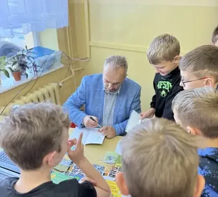 Spotkania autorskie w Stolnie i Robakowie: jak powstaje książka?