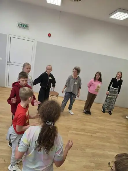 Młodzież ze Stolna odkrywała kulisy teatru i filmu podczas warsztatów