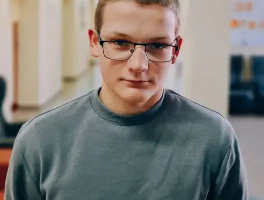 Uczniowie z Unisławia przywracają do życia rowery z PRL-u i kultowego Malucha