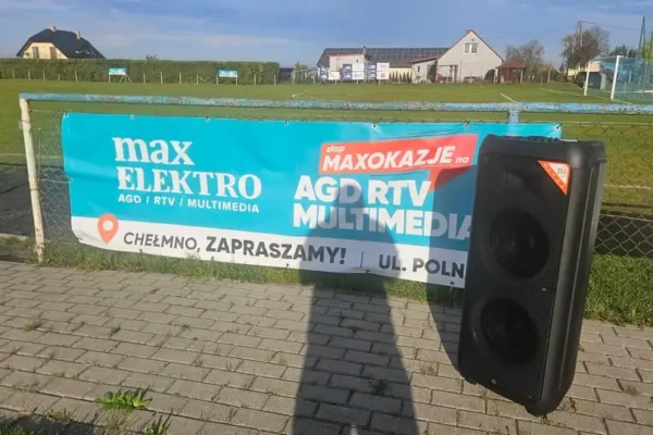 Max Elektro Chełmno wspiera klub Pomowiec Kijewo – głośnik Manta dla lepszej oprawy meczów